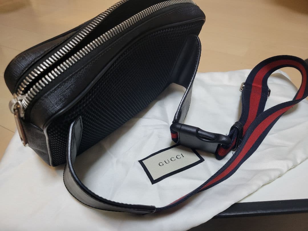 グッチ GUCCI タイガーベルト バッグ