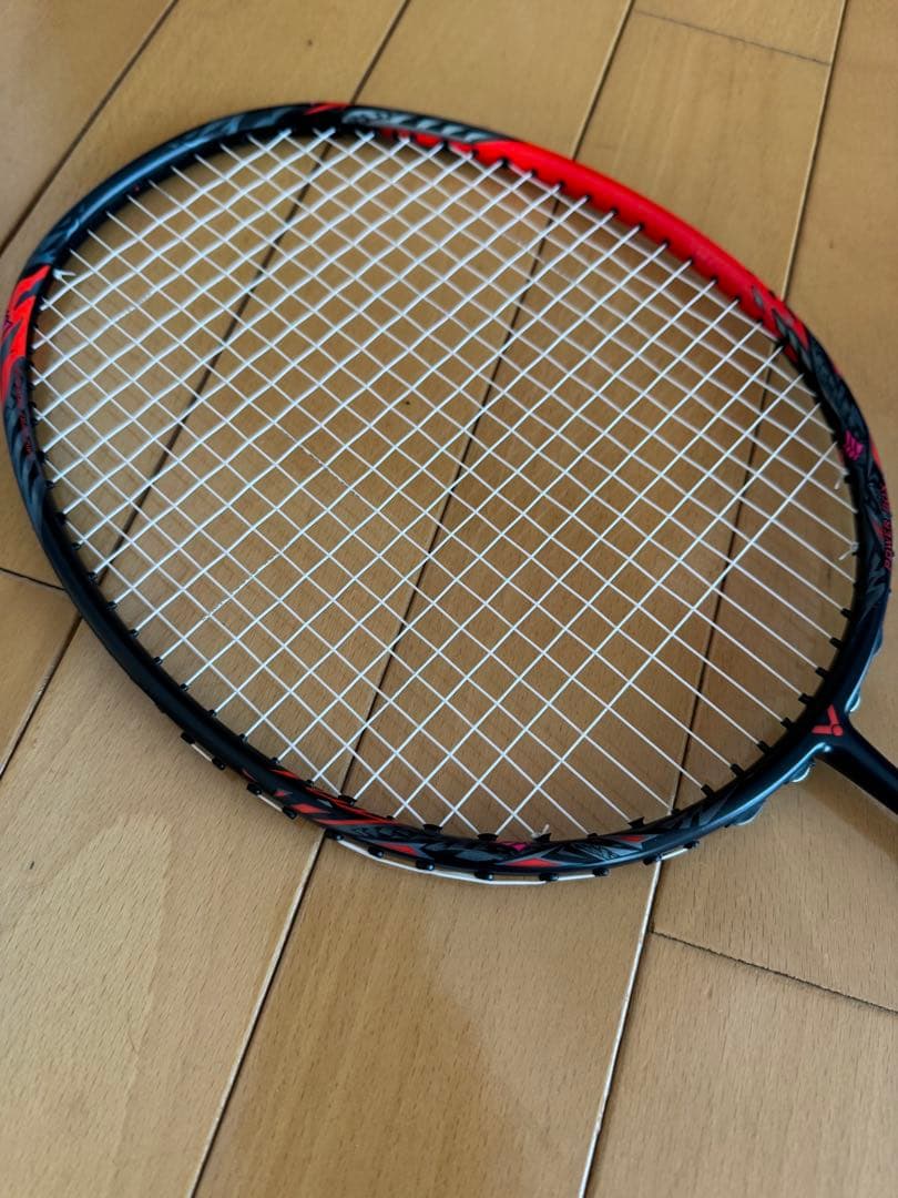 美品 スラスター リューガ メタリック 4U5