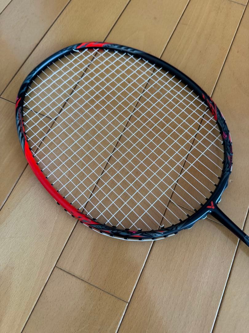 美品 スラスター リューガ メタリック 4U5