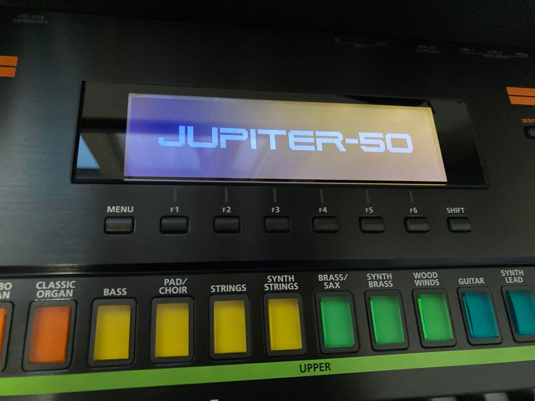 Roland Jupiter-50 シンセサイザー 純正ケース付き