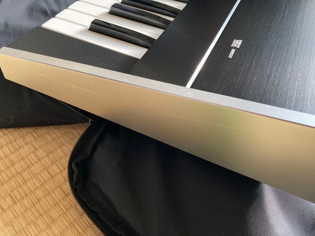 Roland Jupiter-50 シンセサイザー 純正ケース付き