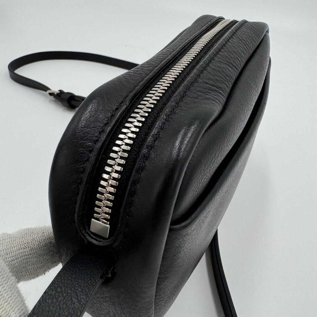 美品 バレンシアガ エブリディ XS クロスショルダーバッグ 斜め掛け W18