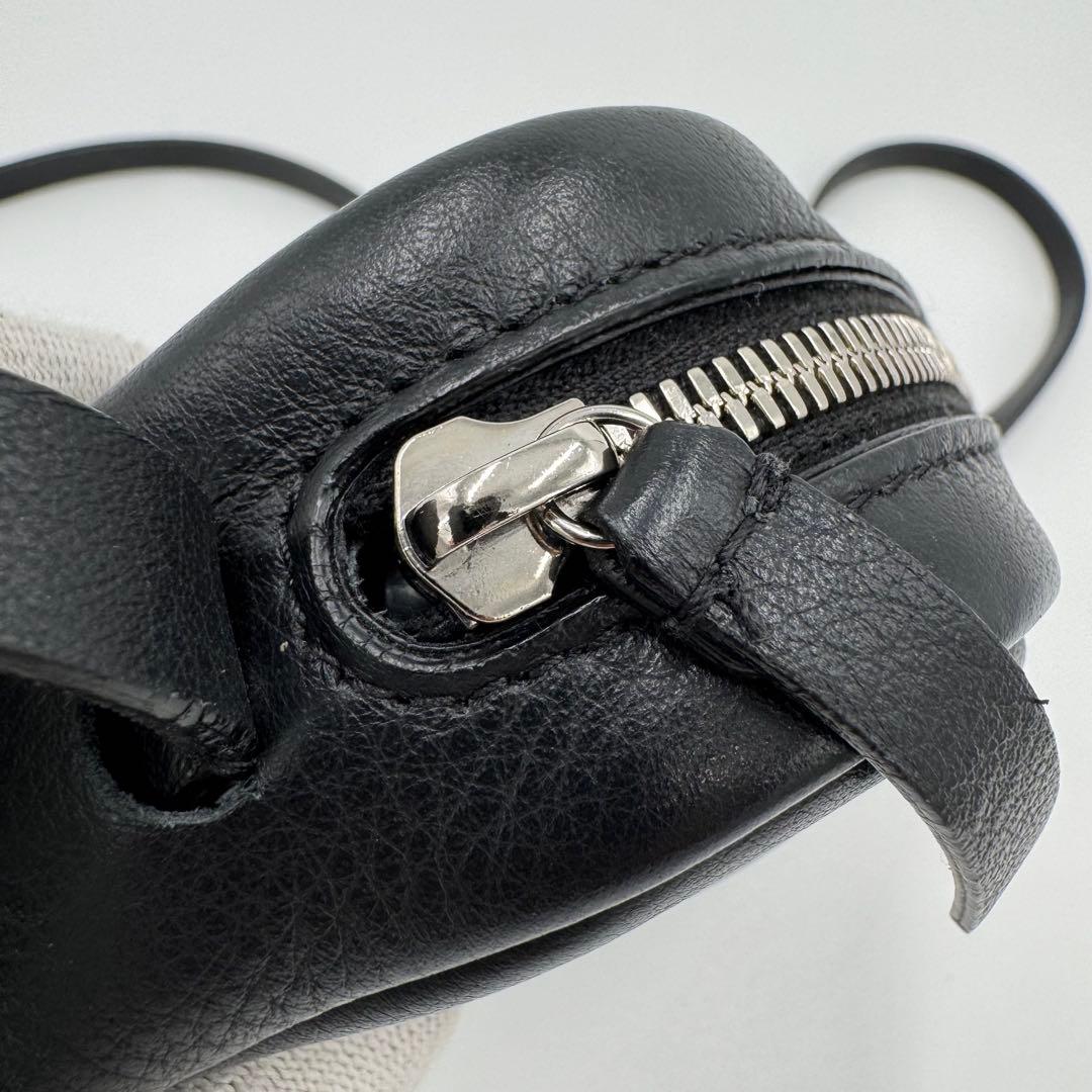 美品 バレンシアガ エブリディ XS クロスショルダーバッグ 斜め掛け W18