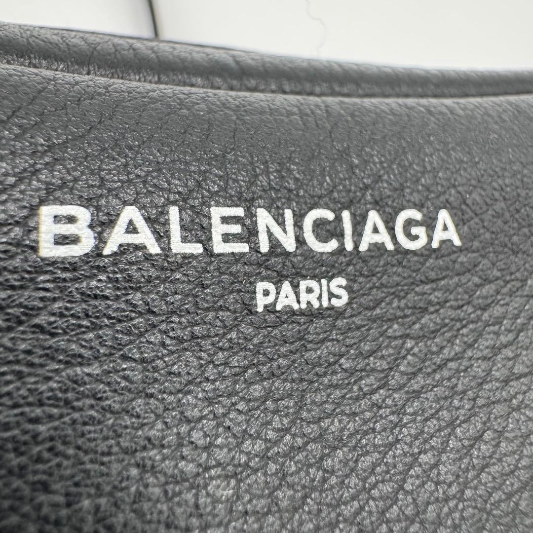 美品 バレンシアガ エブリディ XS クロスショルダーバッグ 斜め掛け W18