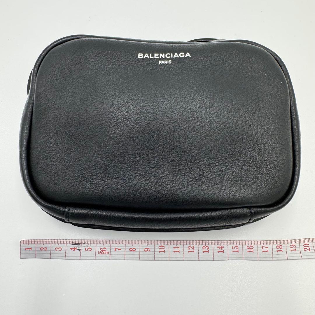 美品 バレンシアガ エブリディ XS クロスショルダーバッグ 斜め掛け W18