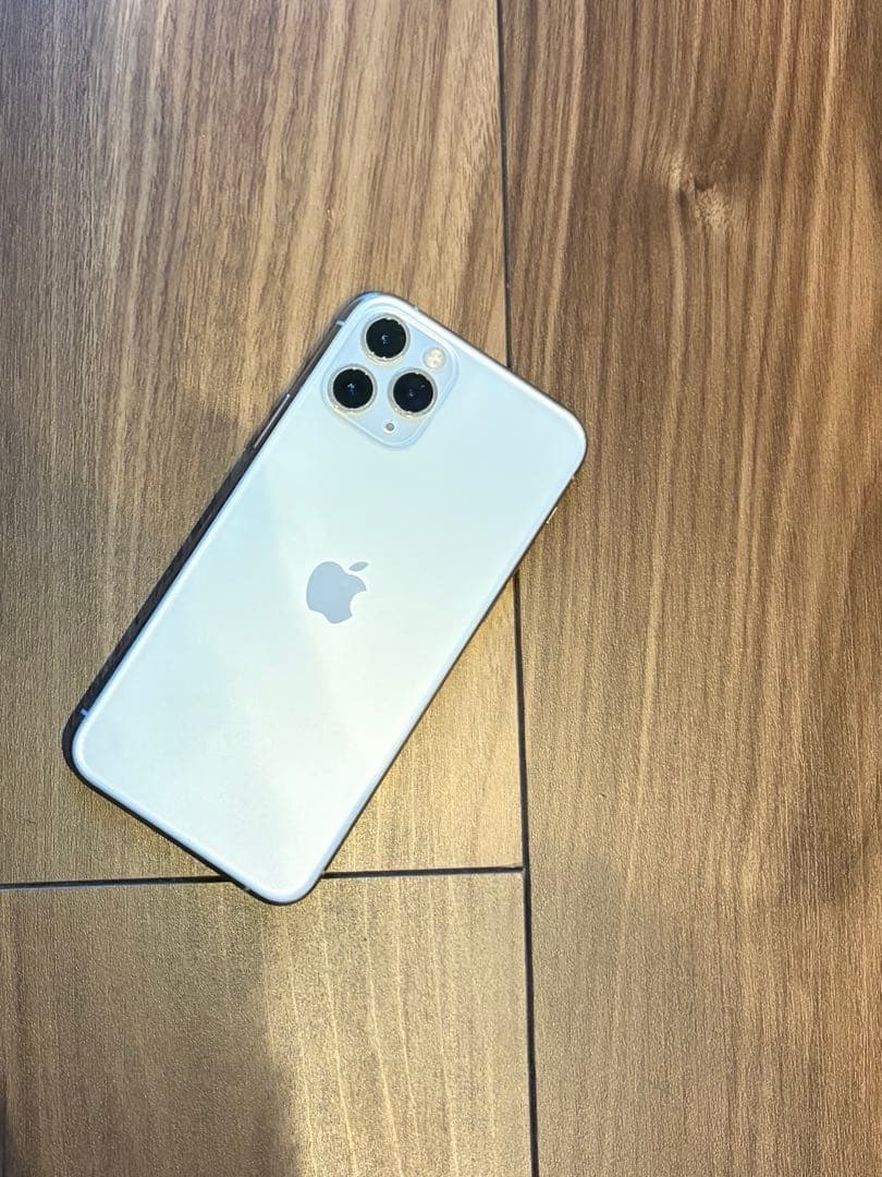 iPhone 11 Pro 256GB シルバー - メルカリ