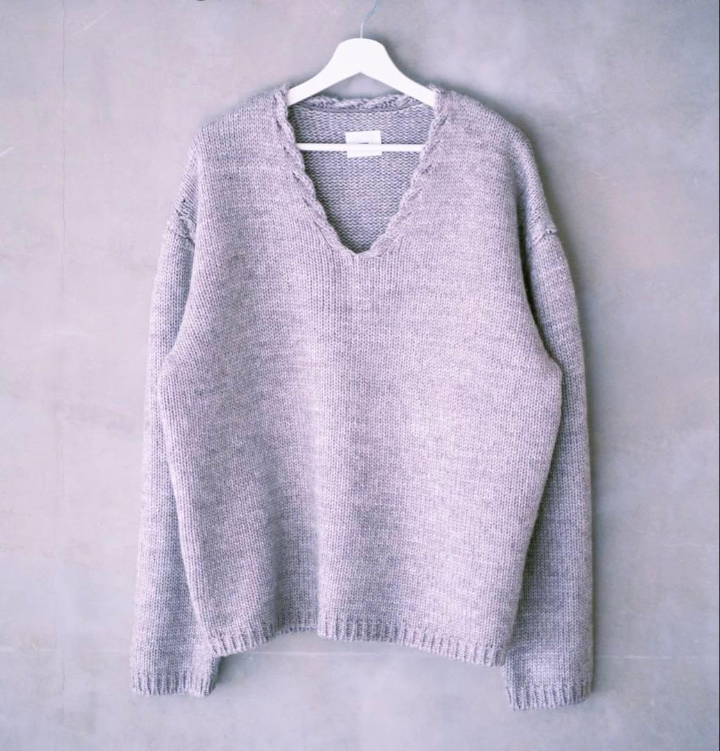 g'morning Vネックニット・ライトグレー - メルカリ