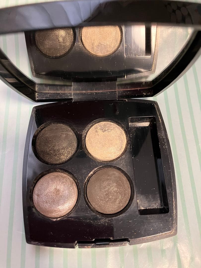 CHANELアイシャドウ 4色パレットのまとめ売り7点セット
