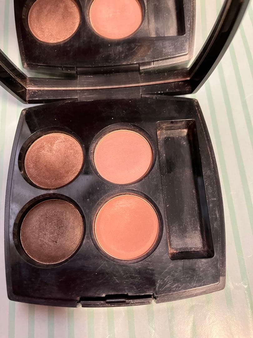 CHANELアイシャドウ 4色パレットのまとめ売り7点セット