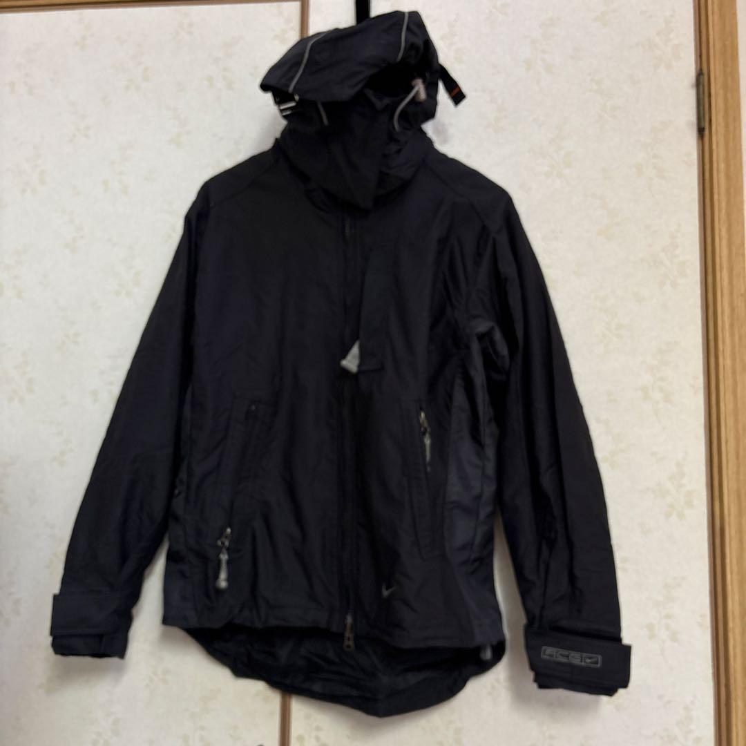 NIKE☆ナイキACG ブラックジャケット☆スキーウェア、スノーボ