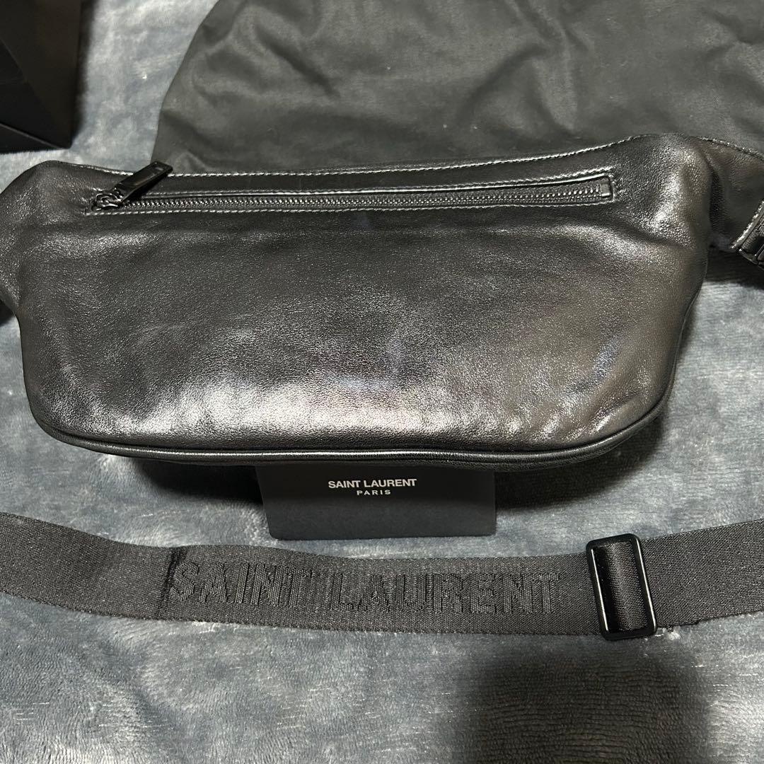 SAINT LAURENT ブラック ボディバッグ
