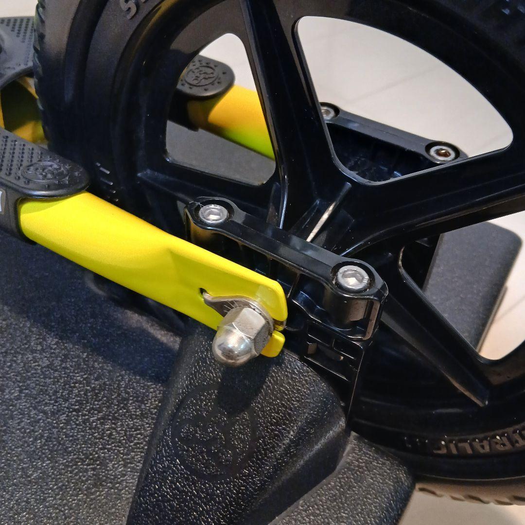 ストライダー イエロー バランスバイク【ロッキングベース付き