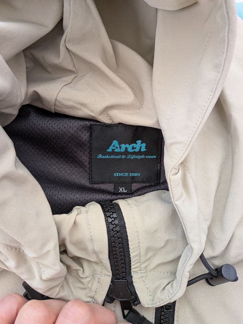 ARCH フード付きジャケット XL ベージュ