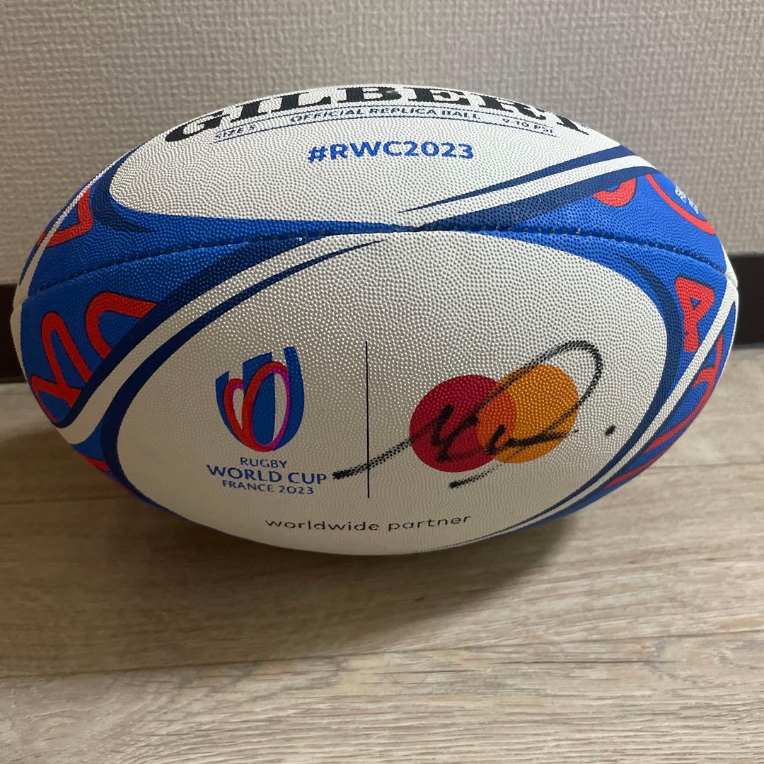 非売品】リーチマイケル選手 限定直筆サイン入りラグビーボール - メルカリ