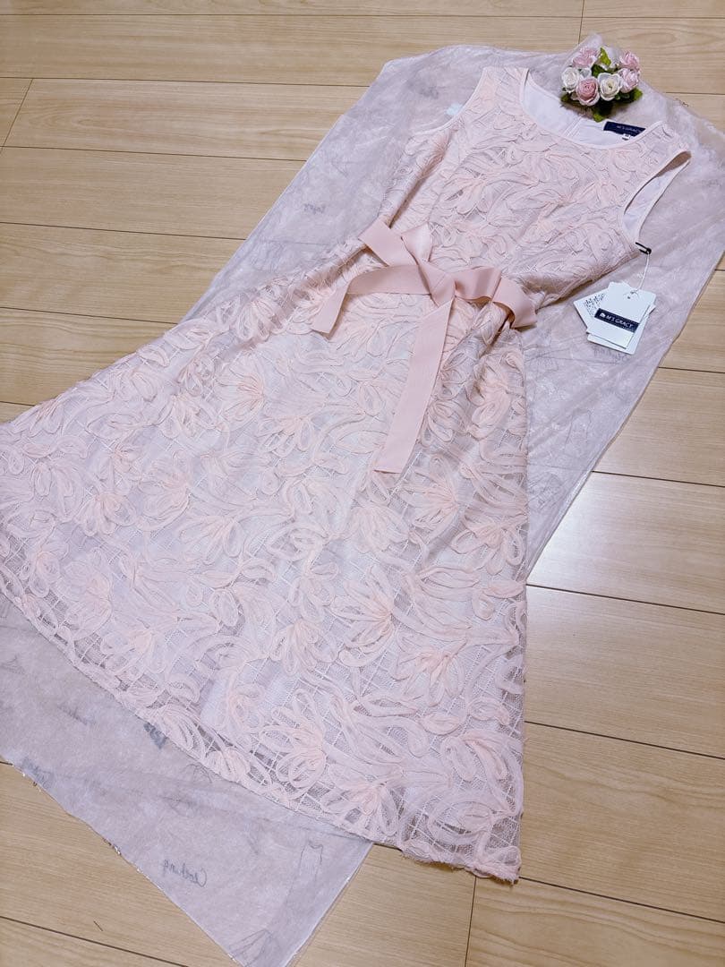 【新品】2025❤️エムズグレイシー❤️インスタ掲載❤️フラワーレースワンピース　36