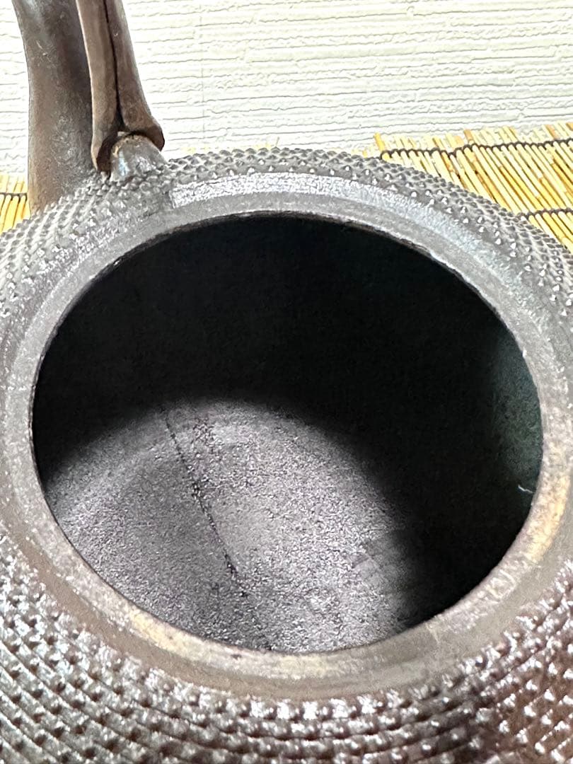 供箱、付属品付 岩手県奥州水沢幸工芸現代の名工 佐藤勝久造宝重霰2ℓ