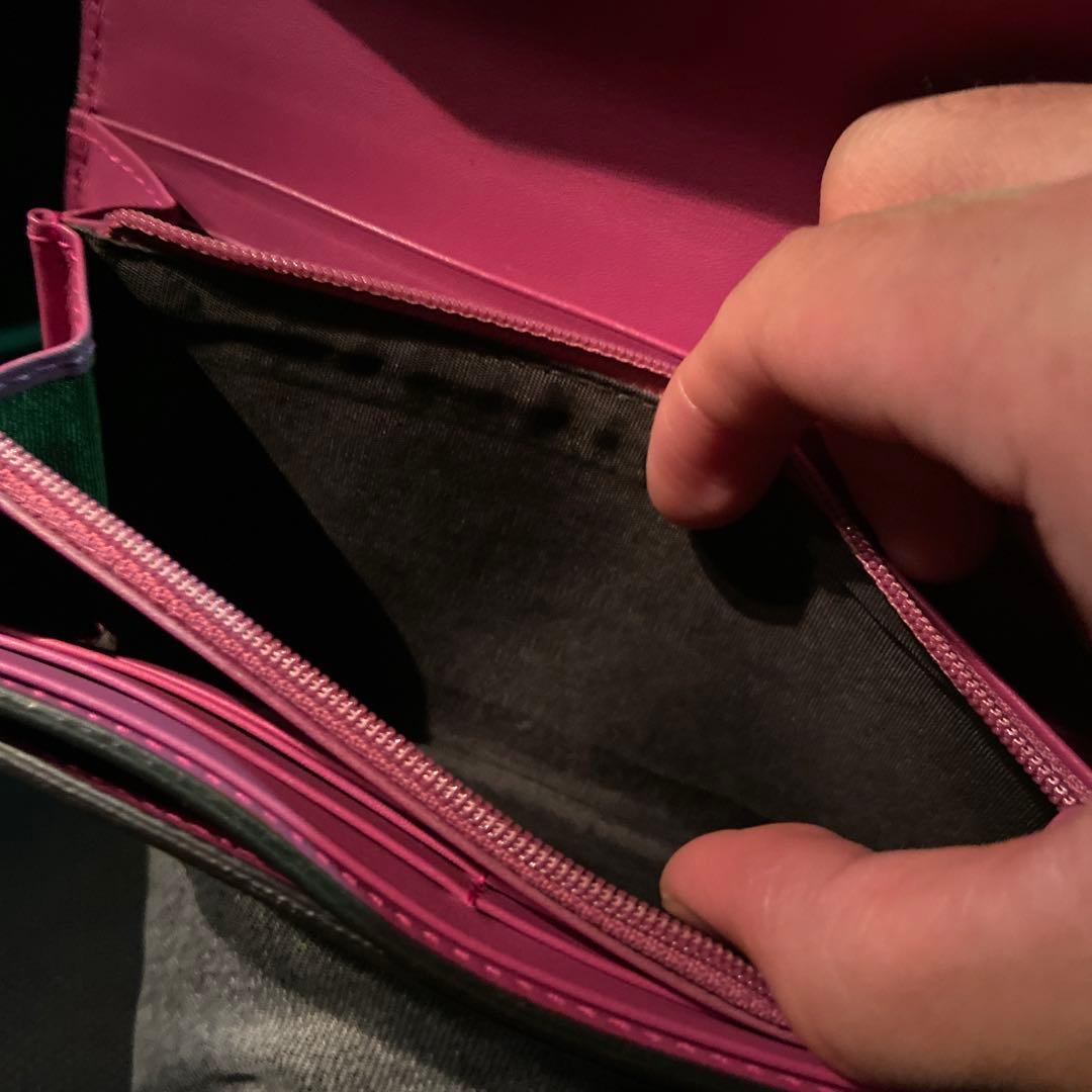 GUCCI 赤いレザー長財布