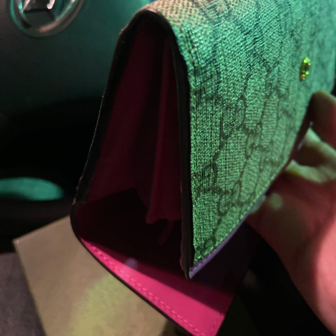 GUCCI 赤いレザー長財布