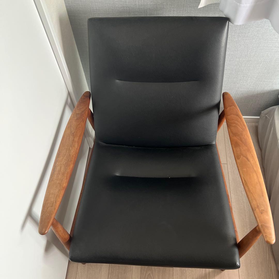 ミッドセンチュリー　ブラックレザー　1人掛けソファ　椅子
