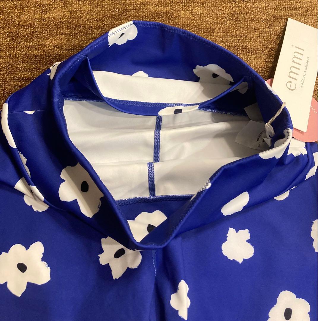 新品　emmi yoga　レギンス　フラワー柄　ブルー　UVカット　速乾機能　M