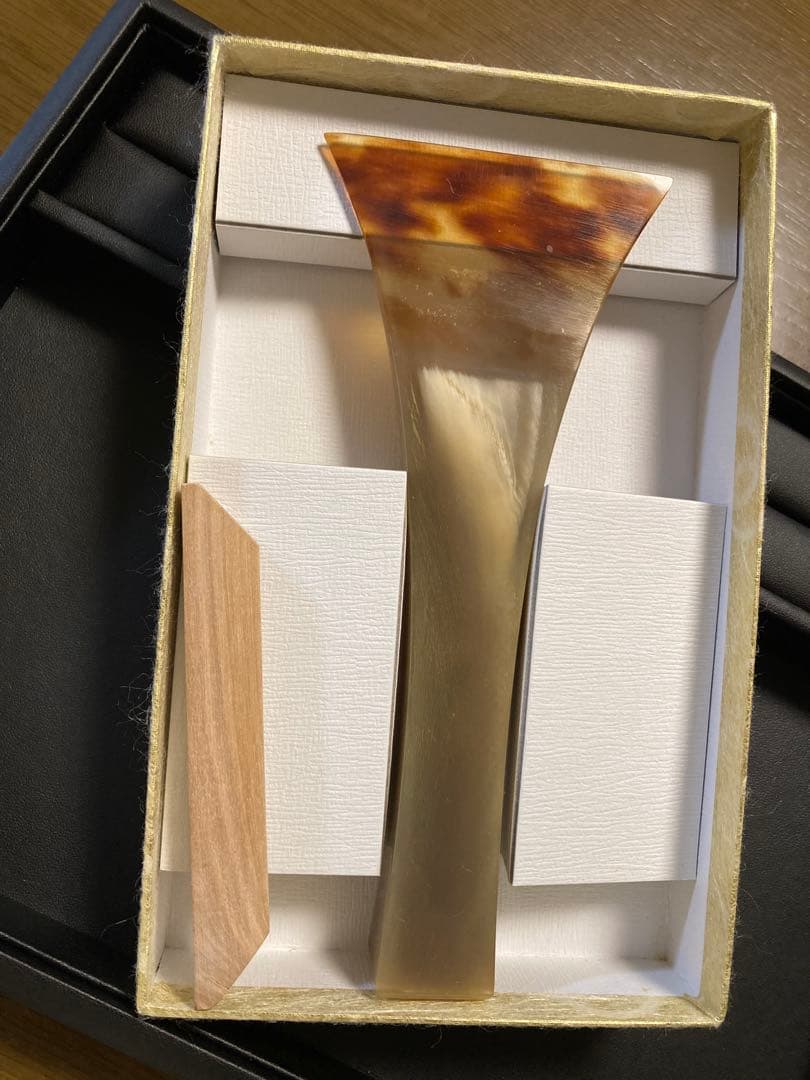 三味線バチ 撥　天然素材 鼈甲撥 高級品 本物保証　ケース付き