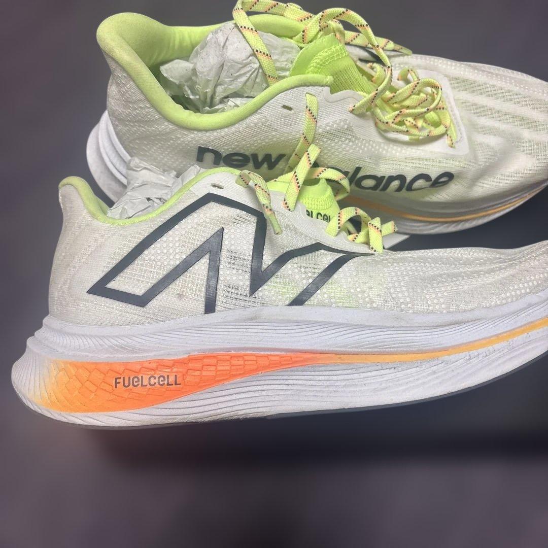 ［ほぼ新品未使用］new balance FUELCELL スパイクシューズ