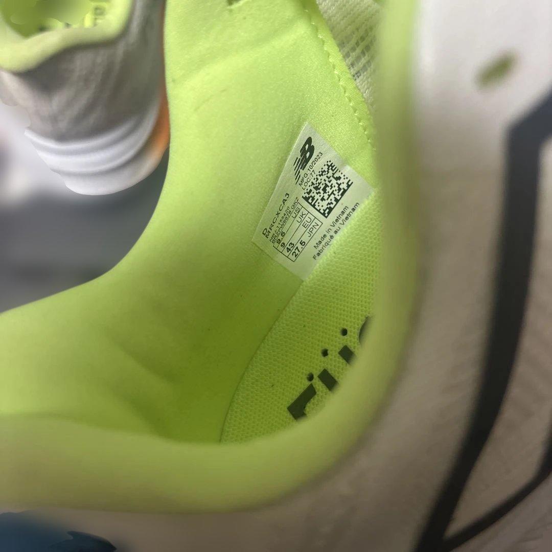 ［ほぼ新品未使用］new balance FUELCELL スパイクシューズ