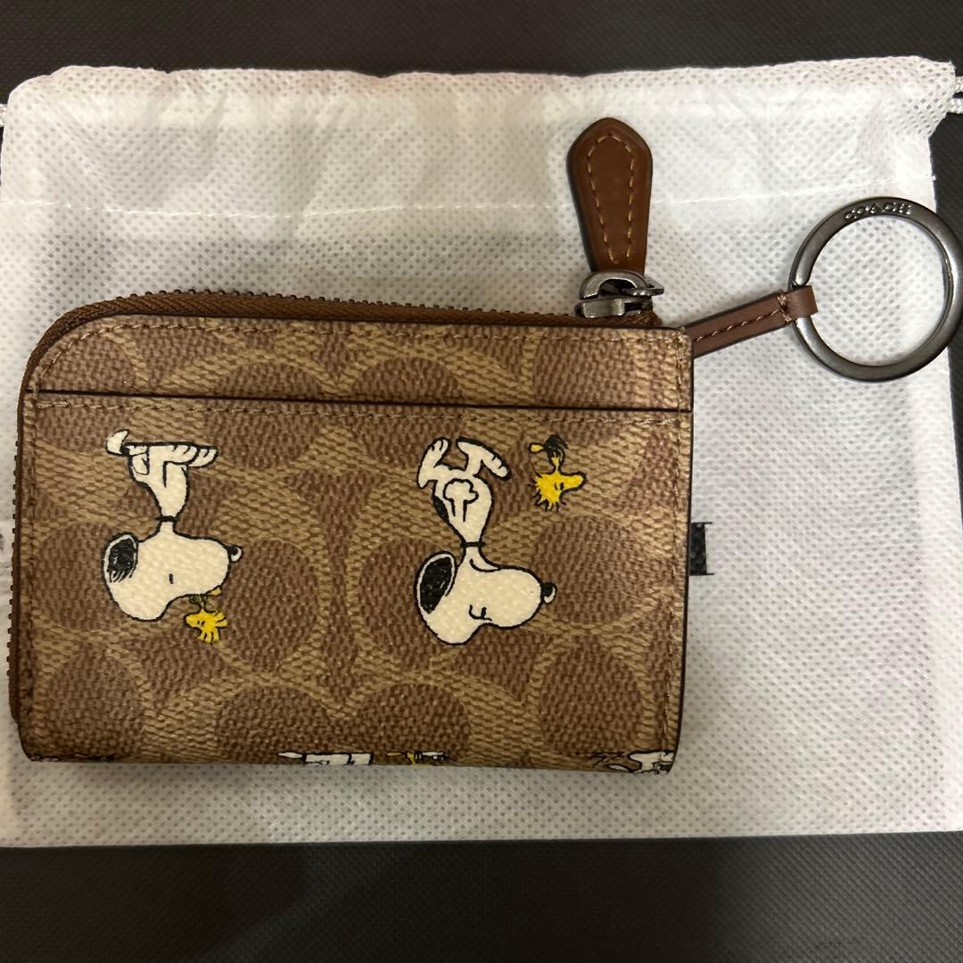 COACH X PEANUTS】コーチ ジップ キー ケース・スヌーピー - メルカリ