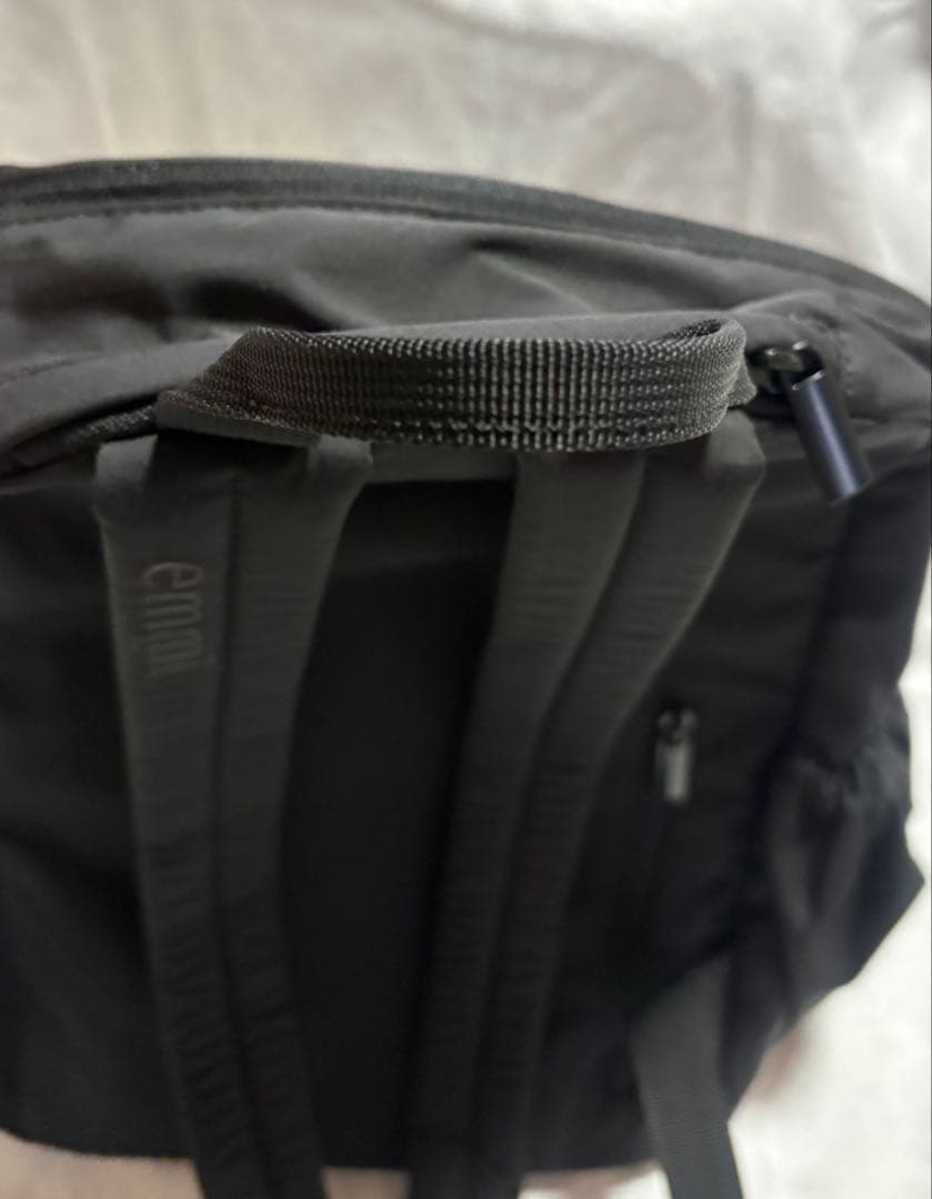 ☆美品☆ emmi eco 撥水ギャザーリュック！ブラック！軽い！大きい！大容量