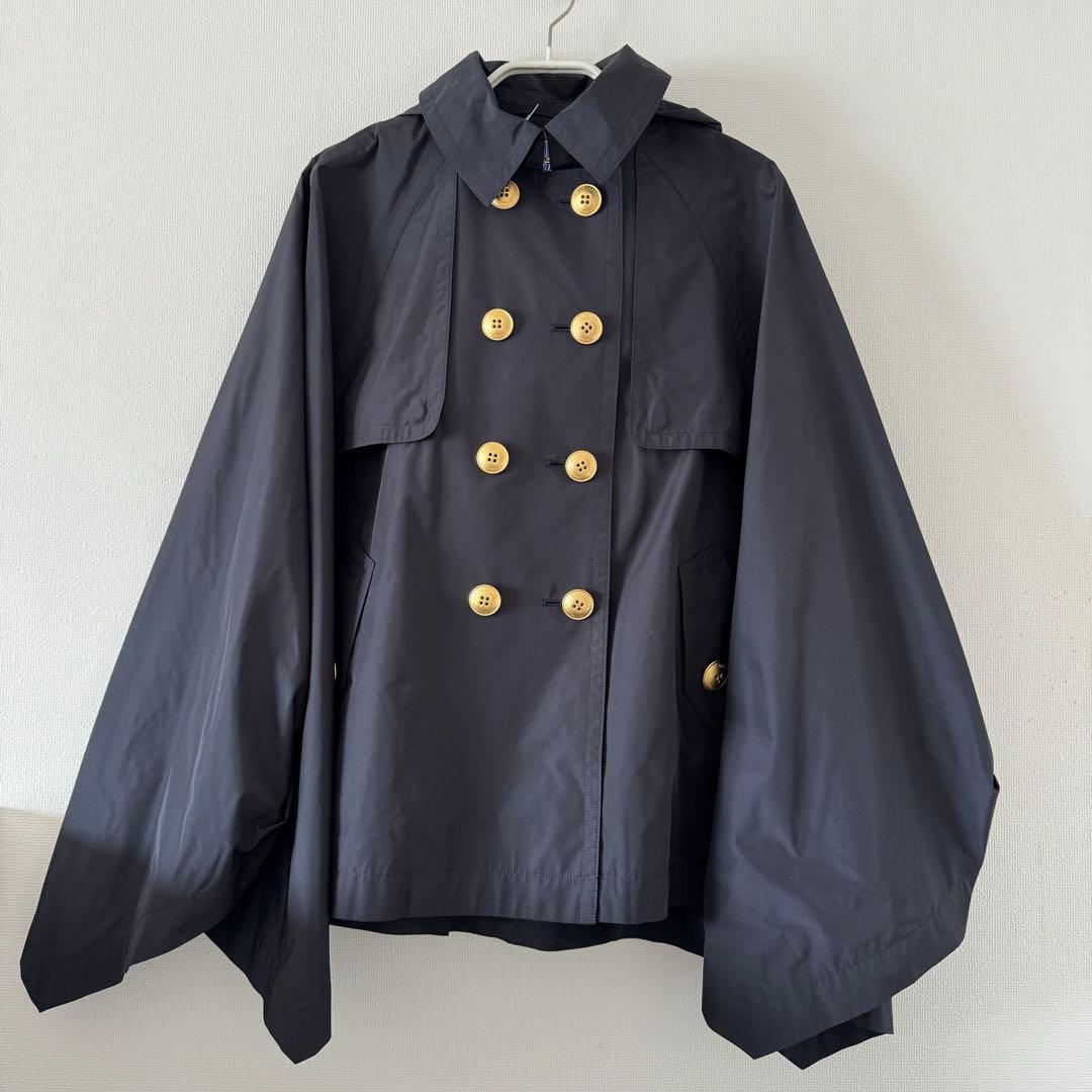 Burberry ネイビー ポンチョ 38