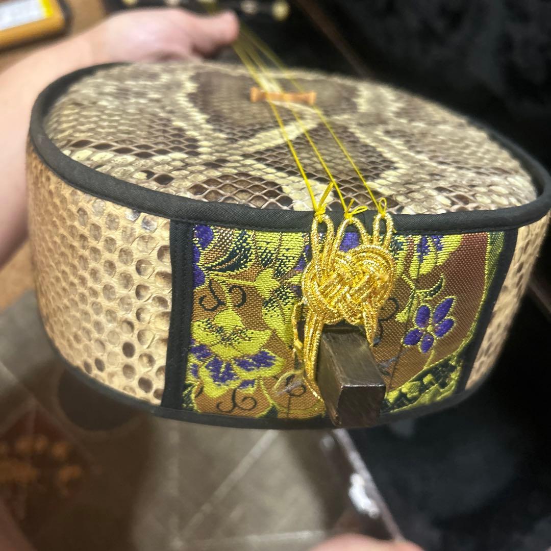 蛇皮 奄美三味線｜奄美大島 福盛堂購入　黒檀｜蛇皮胴巻き｜調整済｜ハードケース付