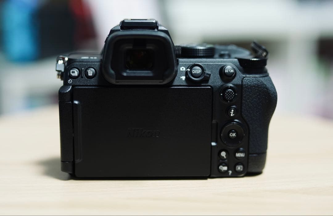 【美品・最安値】Nikon Z5II 【純正バッテリー4個＋付属品多数】