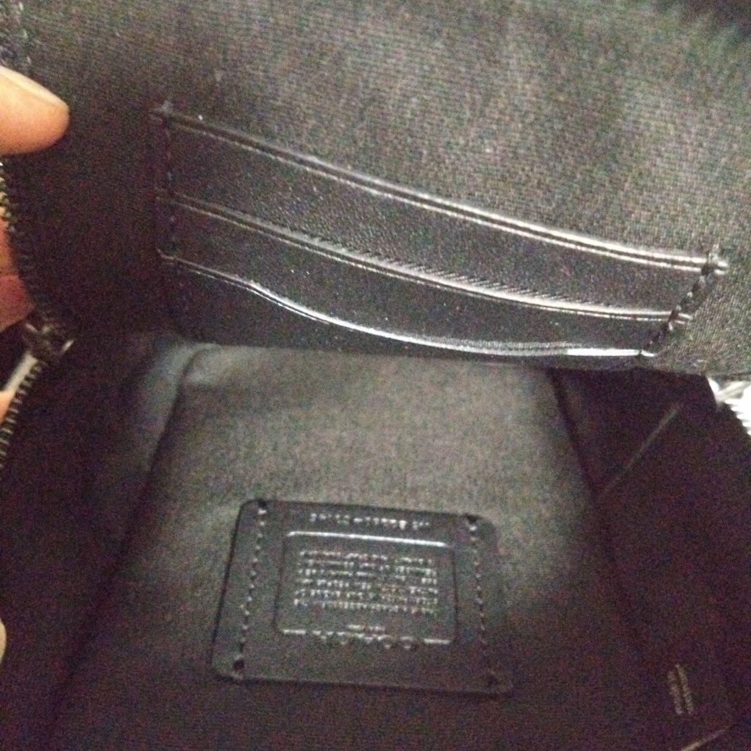 Coach ブラックレザー ボディーバッグ