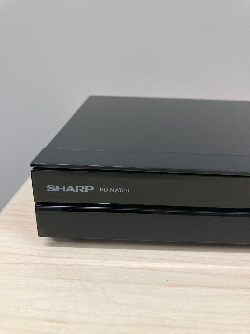 めっちゃ綺麗　リモコン新品　シャープ　AQUOS ブルーレイ　BD-NW510