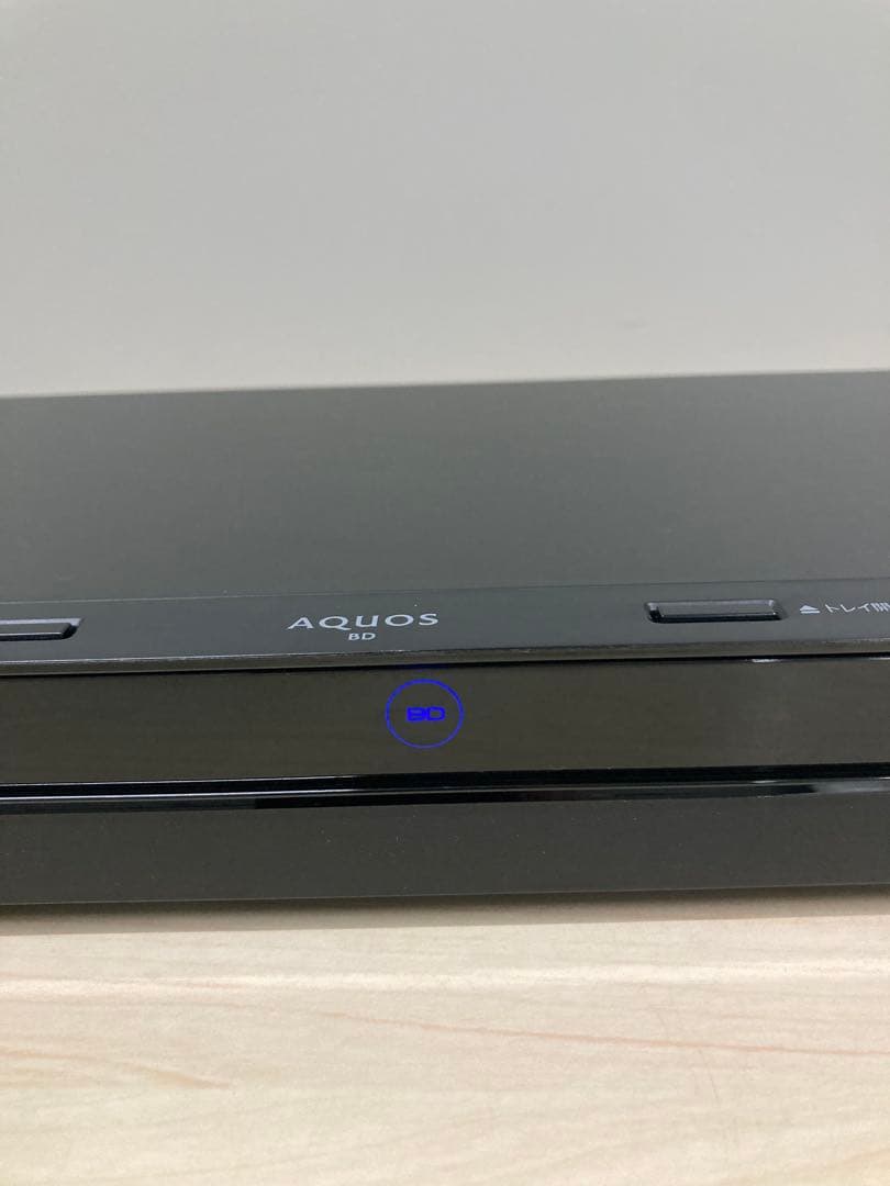 めっちゃ綺麗　リモコン新品　シャープ　AQUOS ブルーレイ　BD-NW510