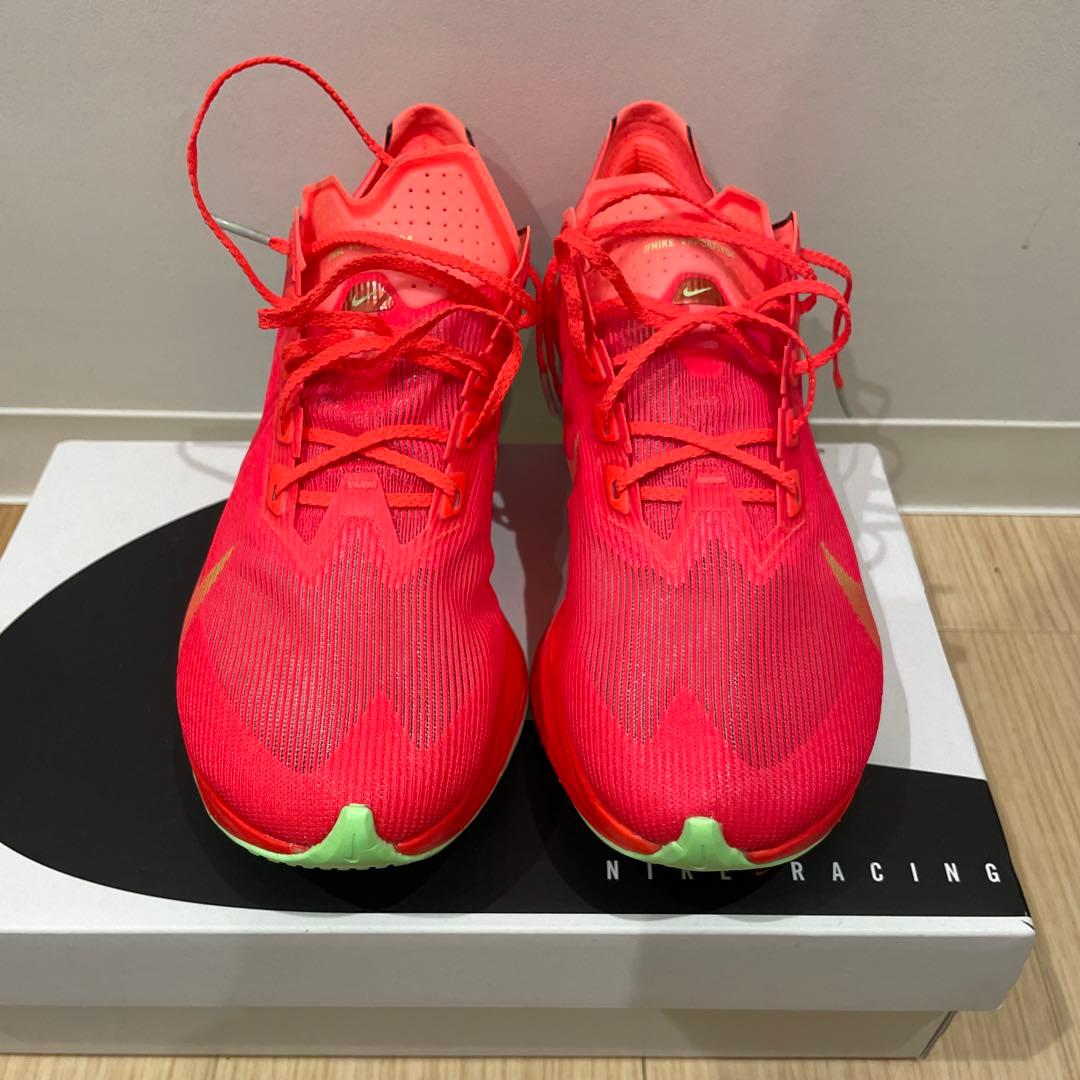 NIKE ヴェイパーフライ4 26.5