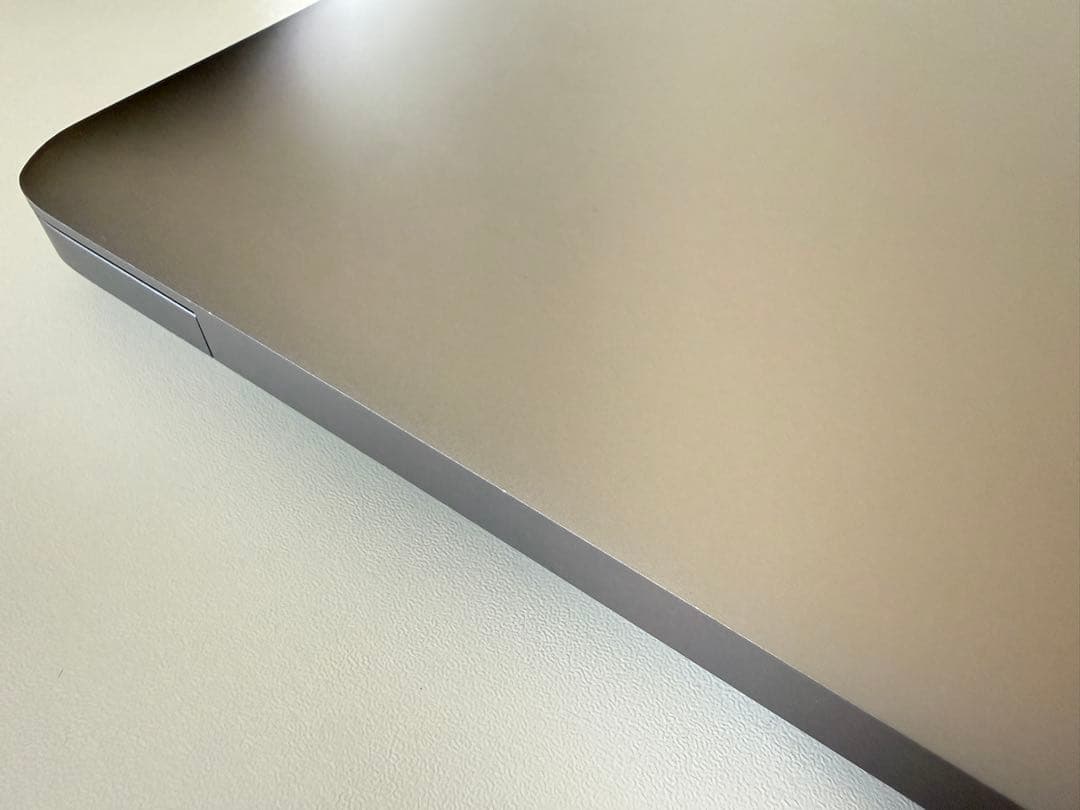 MacBook本体 MacBook Air M1 2020 8GB/256GB