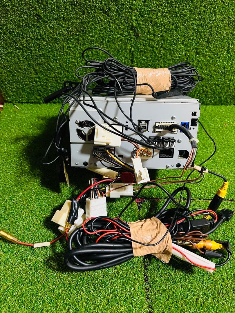 ダイハツ純正ナビゲーションシステム NSZN-W65D 配線付き