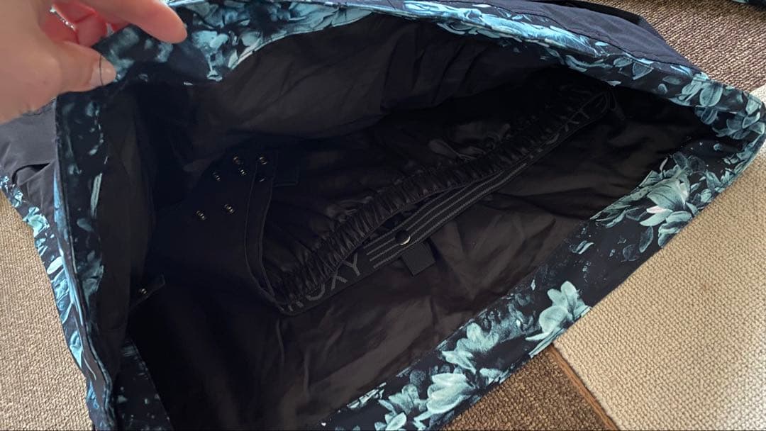 美品★ROXY ロキシー★スキースノーボードウェア ★M★花柄★諾名発送★