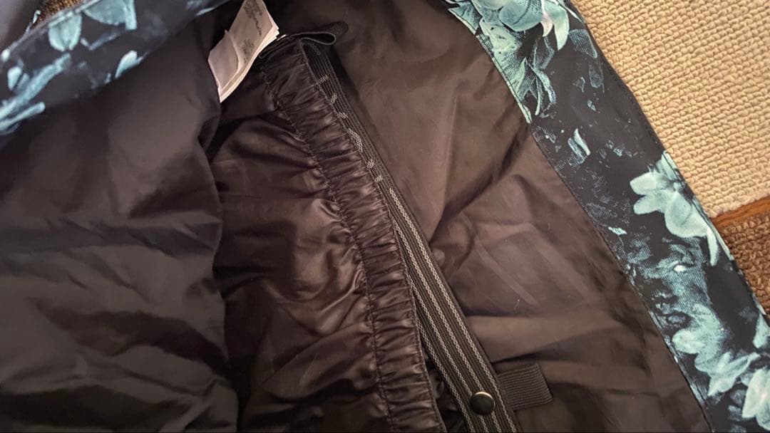 美品★ROXY ロキシー★スキースノーボードウェア ★M★花柄★諾名発送★