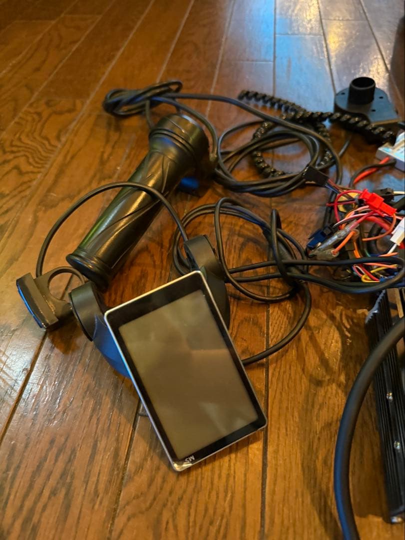 SUPER73 48ah バッテリー　ホイール