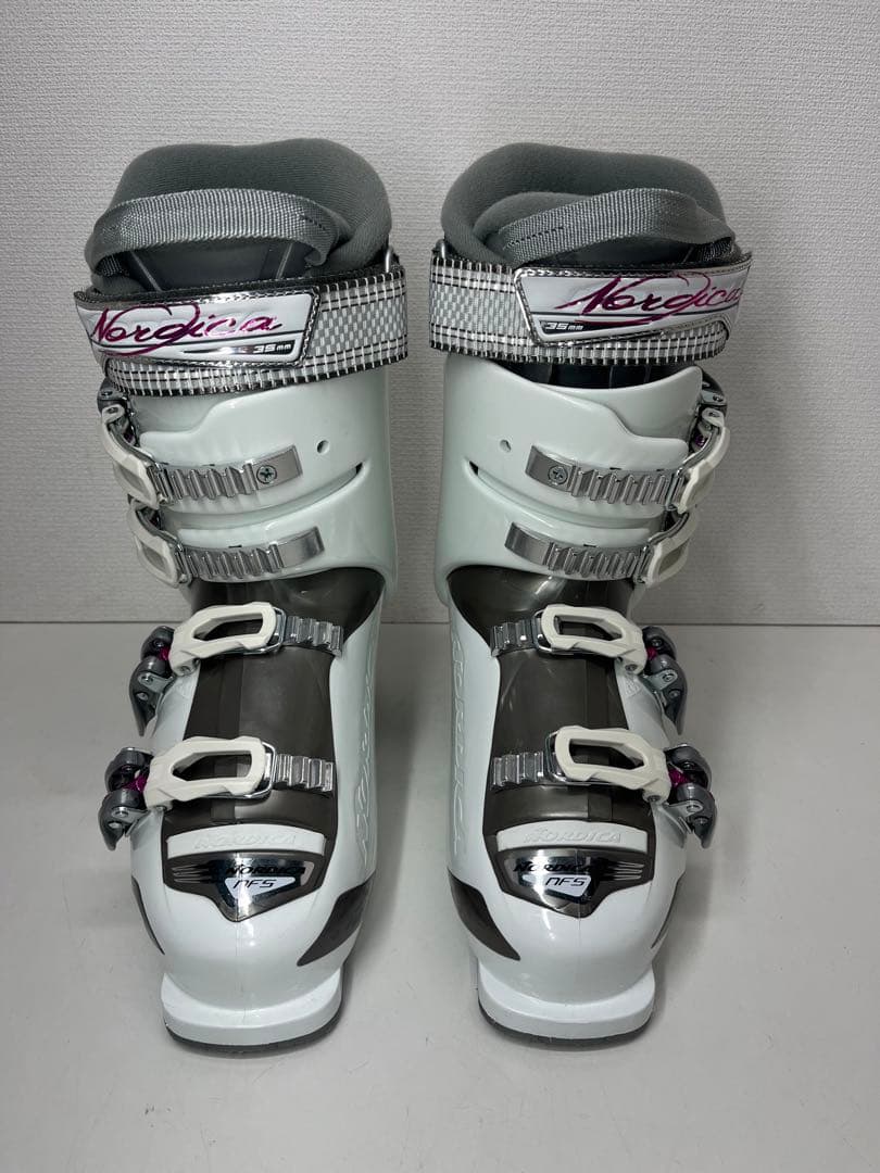 蚊取り線香　美品 スキー ブーツ NORDICA 24.5cm