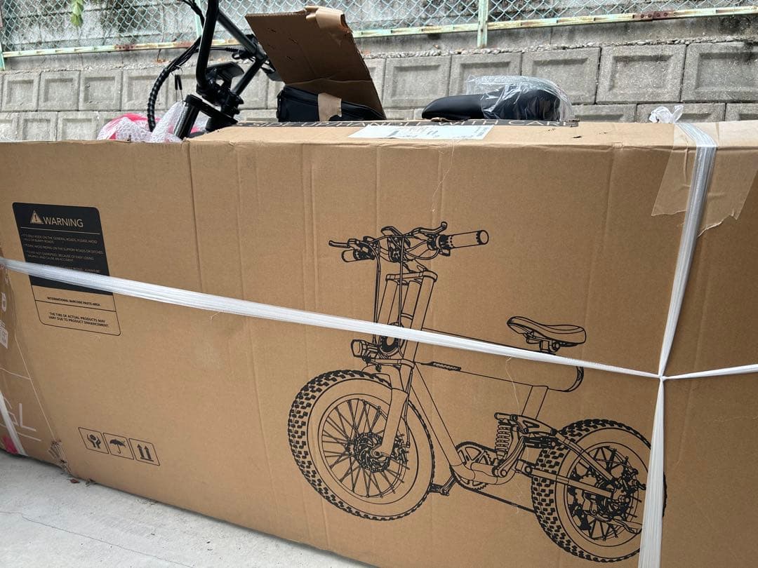 【今月末迄値下げ】新品ARCHON A03 電動アシスト自転車 super73系