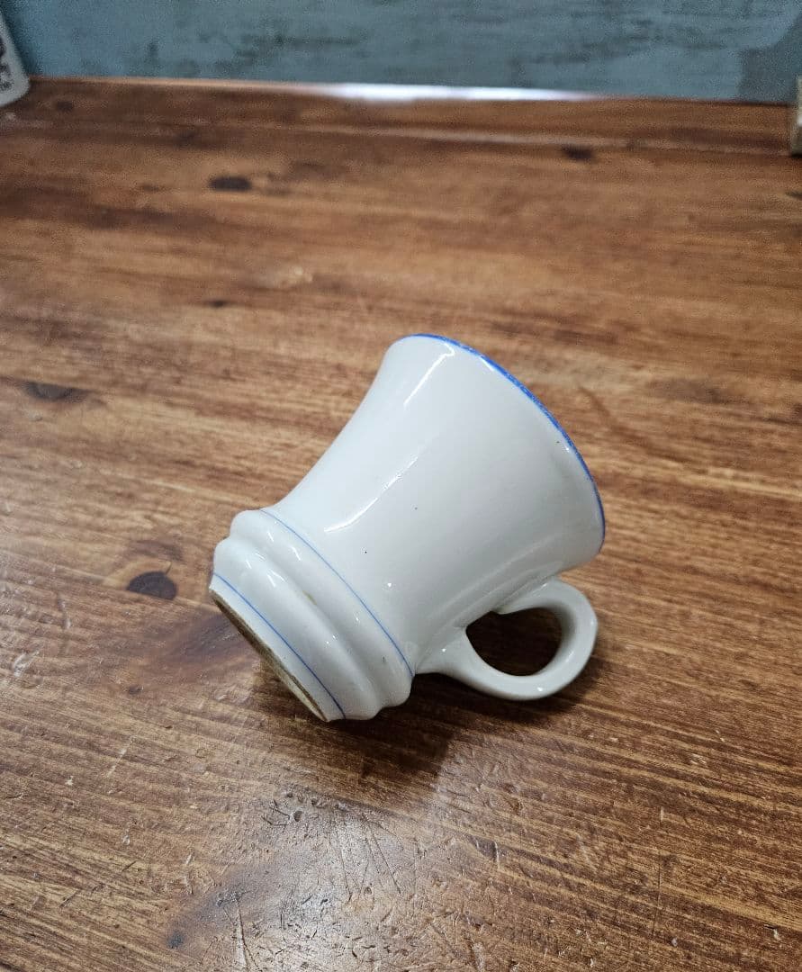 フランスアンティーク 白磁のブリュロカップ カフェ インテリア 青