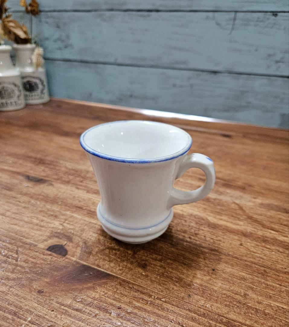 フランスアンティーク 白磁のブリュロカップ カフェ インテリア 青