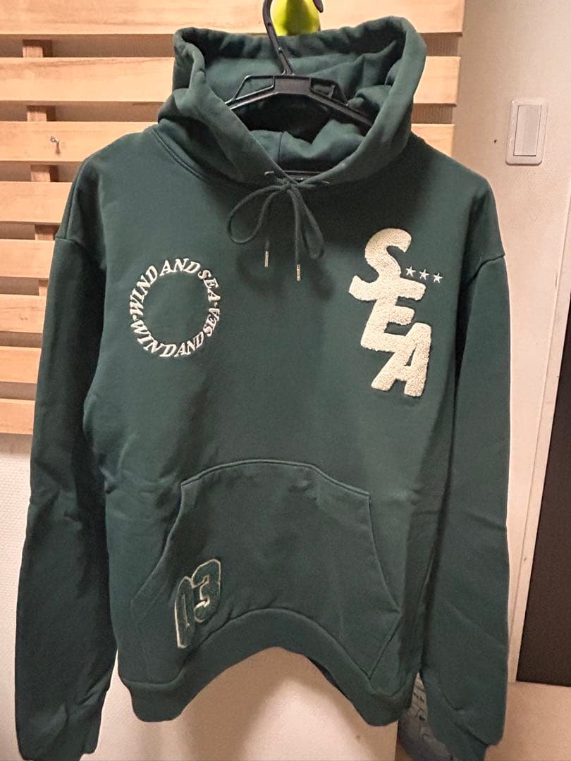wind and sea 3周年 パーカー - メルカリ
