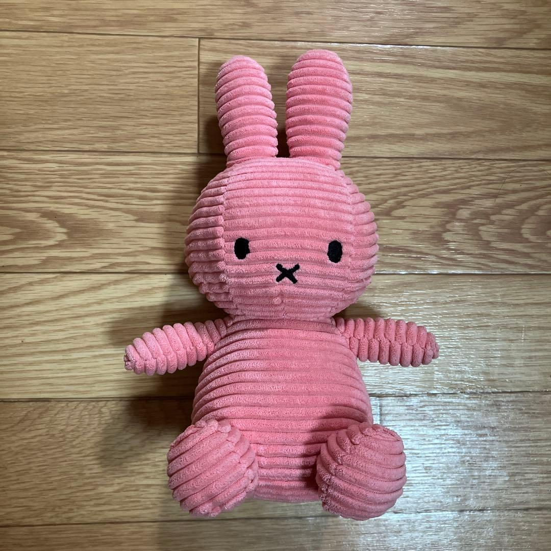 BONTONTOYS コーデュロイ ミッフィー 23cm ぬいぐるみ ピンク - メルカリ