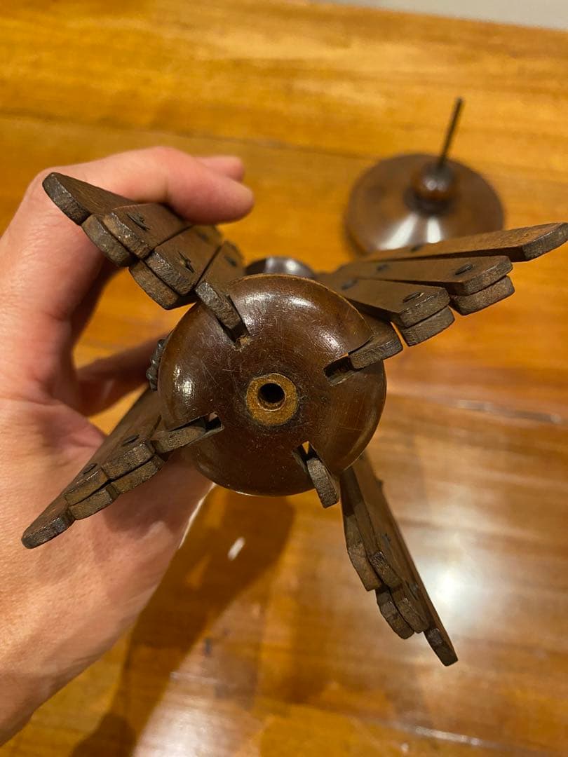 アンティーク 飴色で珍しい小ぶり　木製　かせくり機