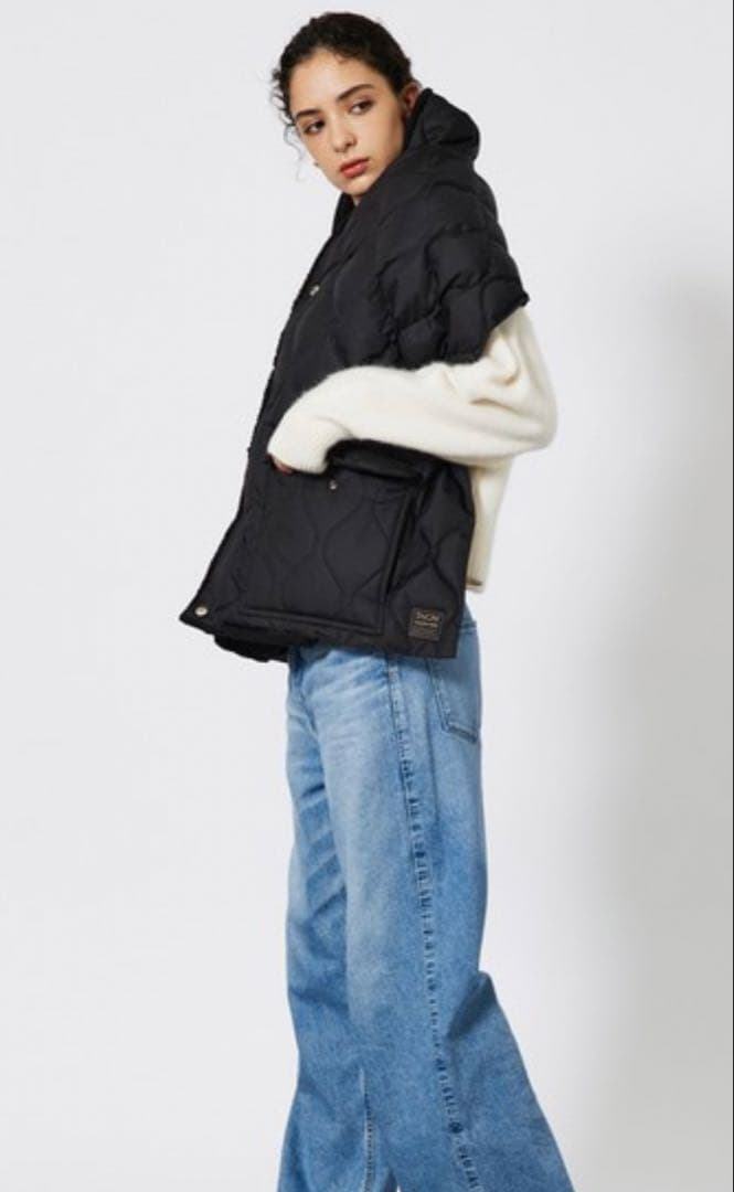 タイオン ミリタリーリバーシブル ダウン×ボア ストール ブラック　ユニセックス