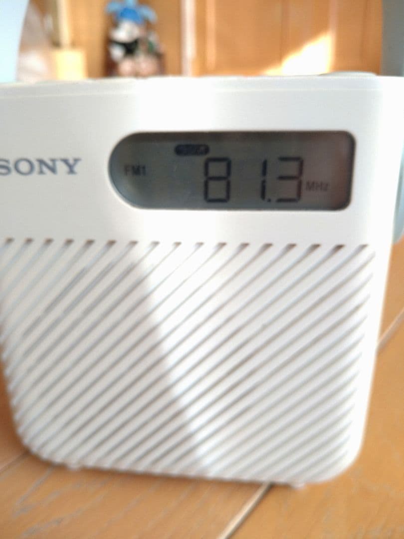 【中古品】SONY ポータブルラジオ FM/AMシャワーラジオ「ICF-S80」